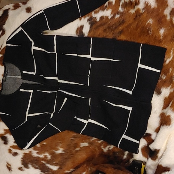 Creation Sweater Sz Sm - Picture 1 of 4